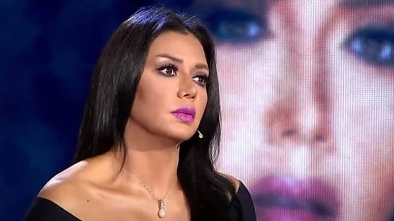 بالصور.. رانيا يوسف تخطف الأنظار بفستان أحمر جرئ