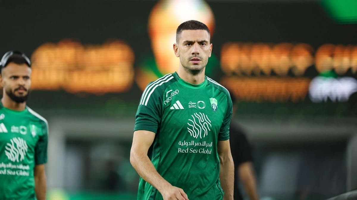 الأهلي يتحرك لتجديد عقد ديميرال