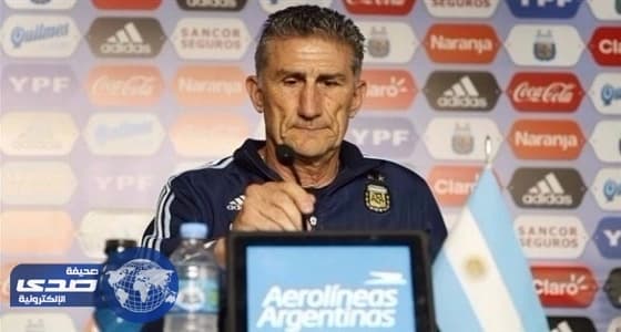 رئيس الاتحاد الأرجنتيني منتقدا مدرب المنتخب: لا يتحلى بسمات الرجال