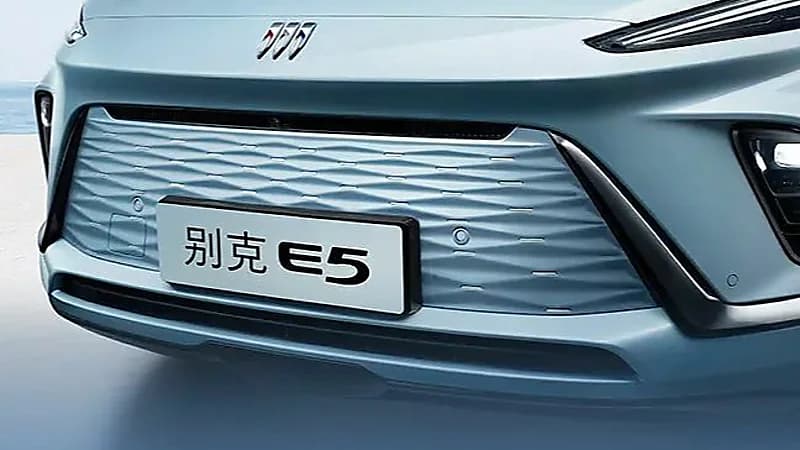 بالصور.. جنرال موتورز تبدأ في مرحلة إنتاج بويك Electra E5 الكهربائية الجديدة