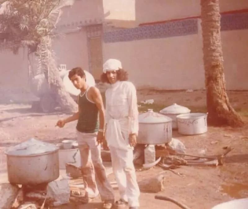 صورة جميلة لوليمة في الهواء الطلق