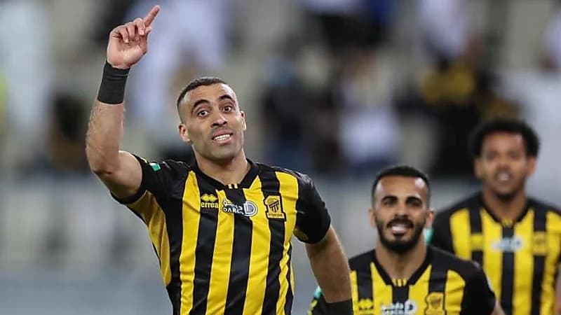 "حمدالله" يعود لصفوف الاتحاد بعد تجاوز إصابته