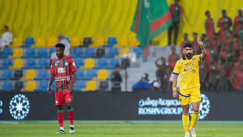 التعاون يكتسح الاتفاق برباعية