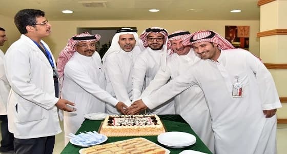مستشفى الملك سلمان يقيم حفل معايدة لمنسوبيه