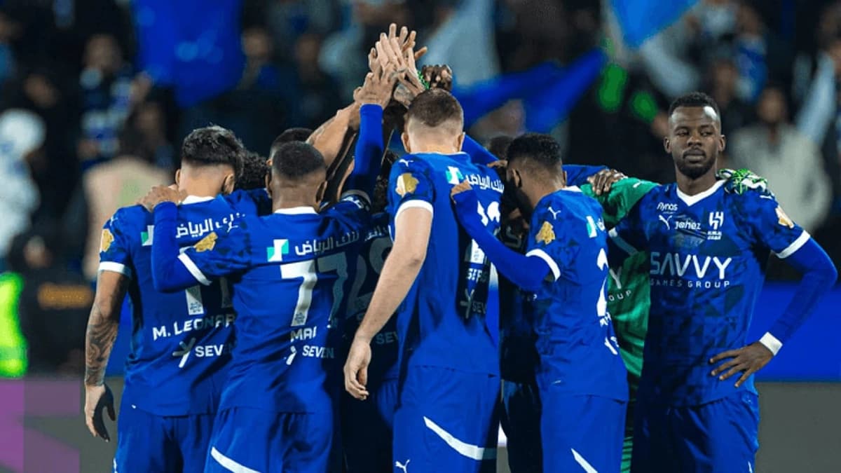 أبو عمارة وعبد الرؤوف والعبد الكريم في تحكيم قضية الهلال والسوبر