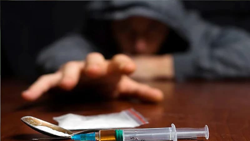 بالفيديو .. استشاري: أغلب حالات تعاطي المخدرات ترجع لكون الأسرة مفككة