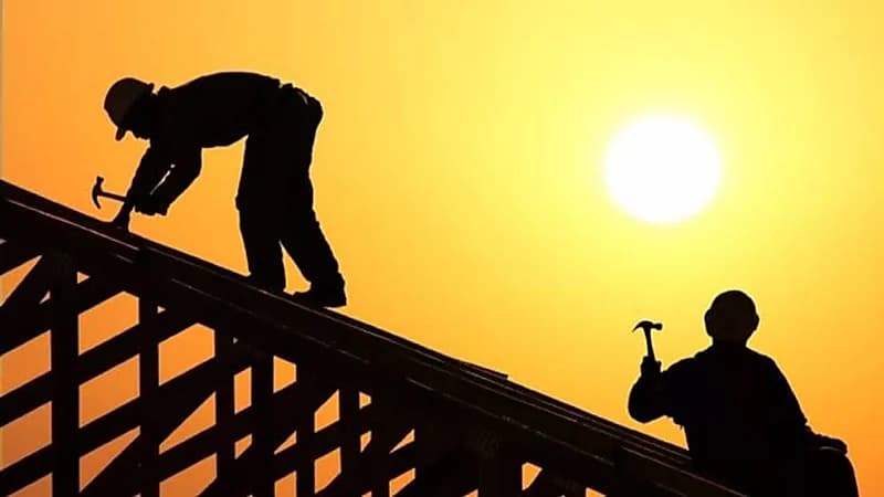 موعد تطبيق قرار حظر العمل تحت أشعة الشمس للقطاع الخاص