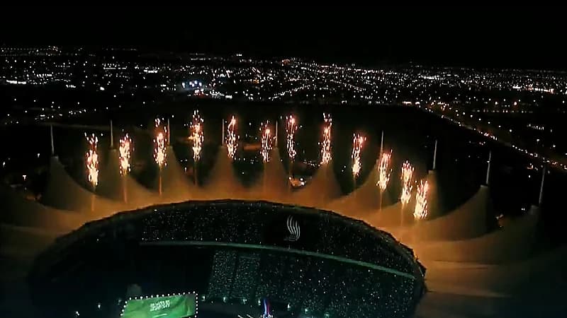 شاهد .. الألعاب النارية تزين حفل افتتاح دورة الألعاب السعودية