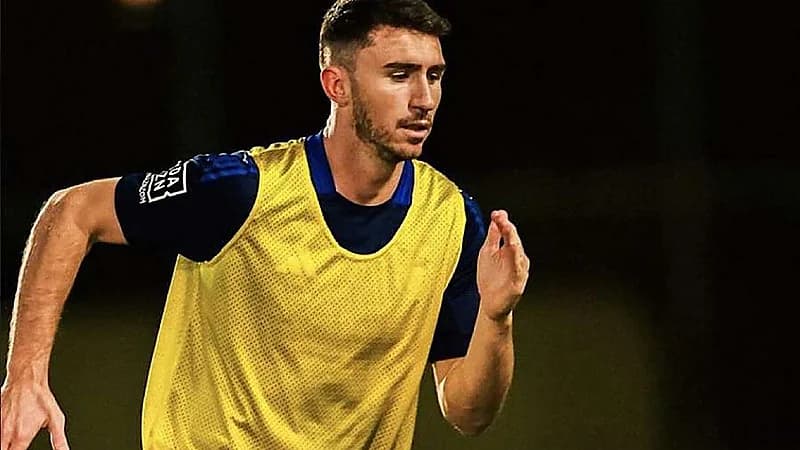 بشيكتاش يتوصل إلى اتفاق مع أيمريك لابورت للانضمام إلى الفريق