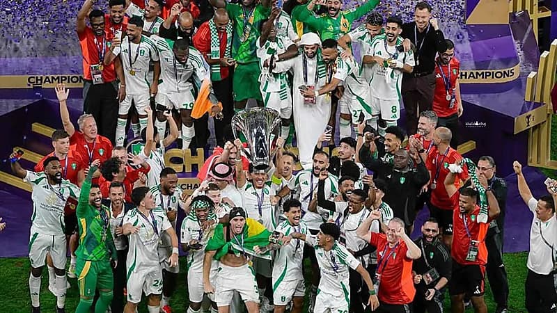 الأهلي يواجه إلتشي الإسباني وديًا في ختام معسكره الإعدادي