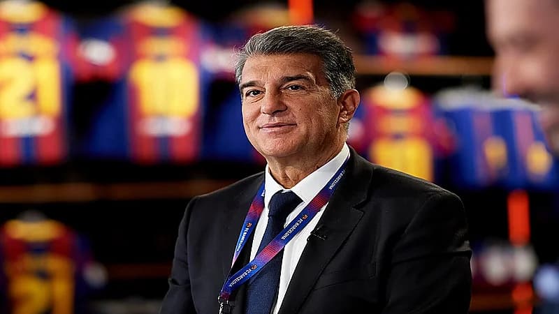 الكشف عن فضيحة كروية في برشلونة