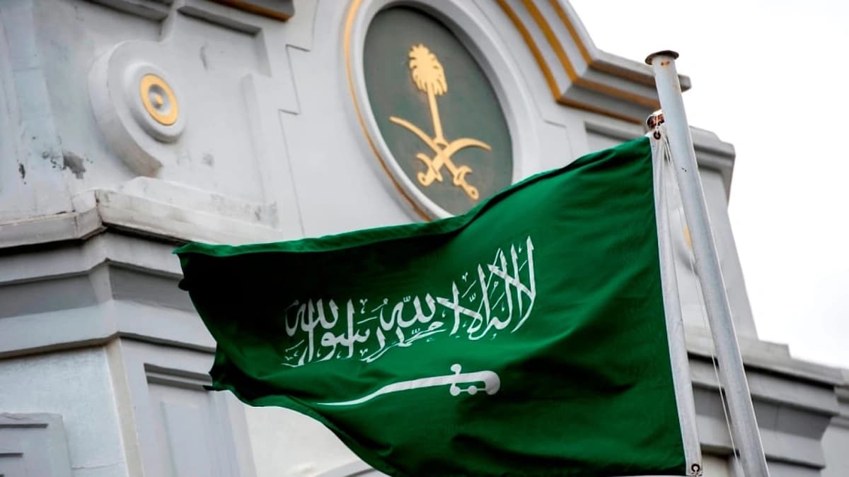 سفارة المملكة في إيرلندا تحذر المواطنين من المظاهرات في دبلن