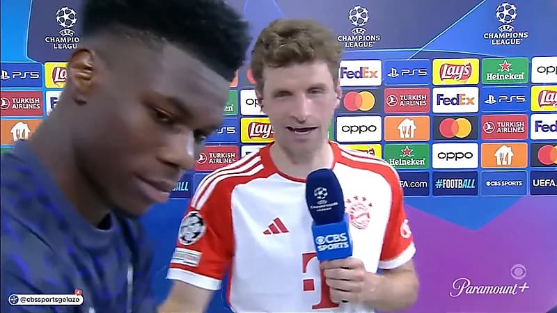 ‎رد فعل طريف من مولر تجاه تشواميني أثناء مقابلة تلفزيونية .. فيديو