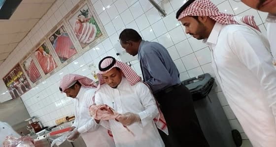 استبدال الأكياس البلاستيكية بأخرى ورقية في مخابز المجاردة