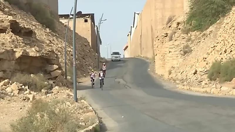 بالفيديو .. 8 جدات يمارسن الرياضة على مقاعد الدراجات الهوائية بالرياض