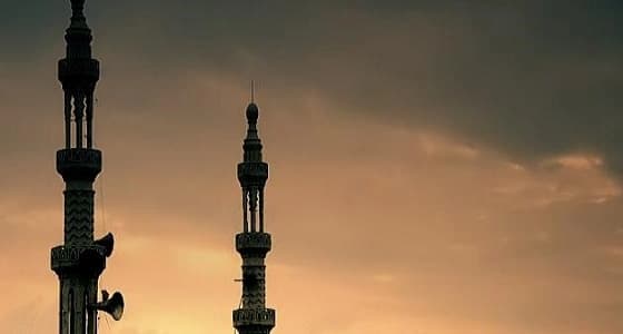 كاتب سعودي يتحدث عن حب معلمته البريطانية للآذان