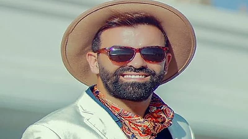 عملية تجميل تقود فنانًا مغربيًا لاكتشاف إصابته بورم في المخ!