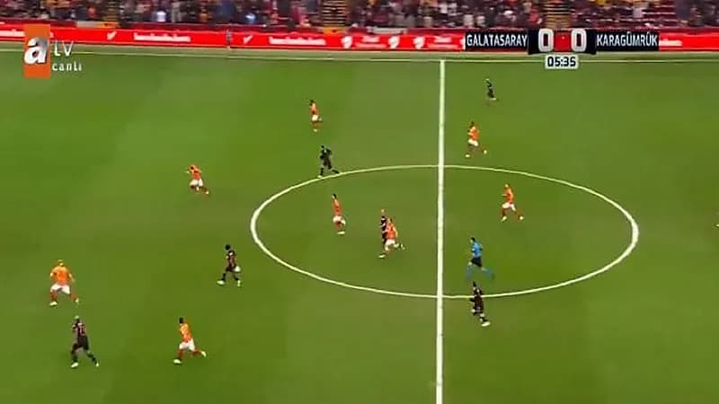 هدف مهاجم الأهلي المعار في شباك غلطة سراي..فيديو