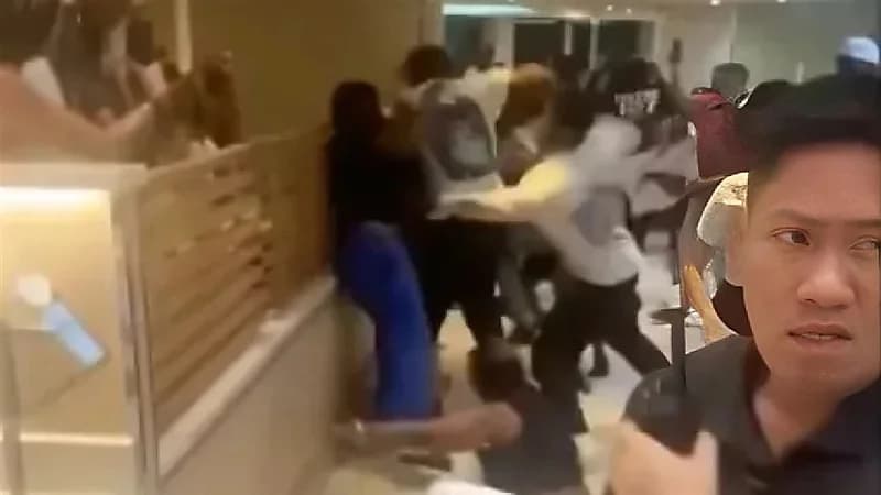 شجار عنيف على متن سفينة سياحية بسبب وجبة دجاج.. فيديو