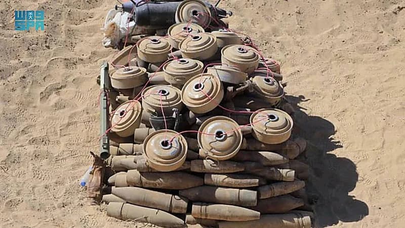 خلال أسبوع.. "مسام" ينتزع أكثر من 1300 لغم في عدة محافظات يمنية