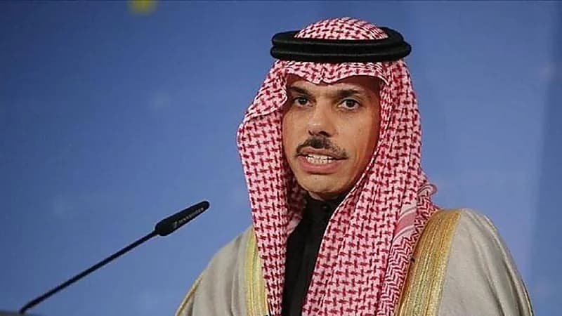 وزير الخارجية يجري اتصالًا هاتفيًّا بنائب رئيس فلسطين