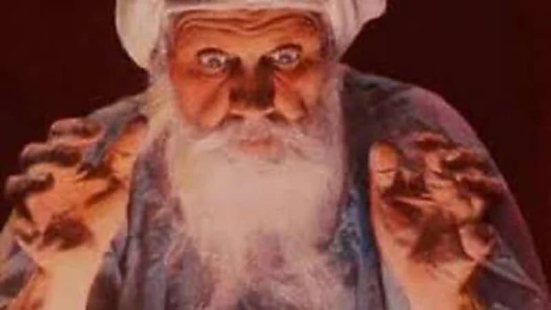 ساحر يبتز ضحاياه النساء بصور خادشة لهن 