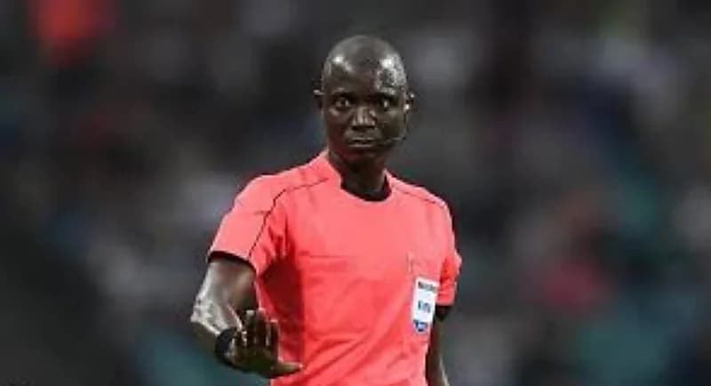 " فيفا "  يرد على شكوى الجزائر من حكم مباراة التأهل للمونديال