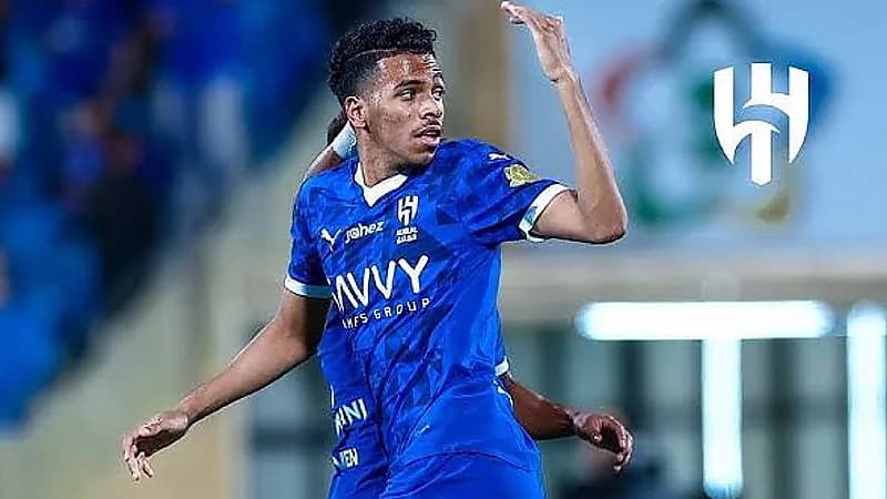 العميري يطالب الاتحاد بتقديم أعلى عرض لضم مصعب الجوير