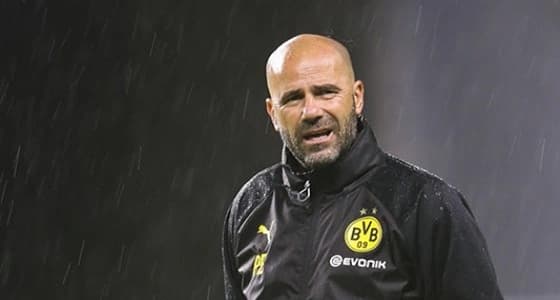 مدرب بروسيا دورتموند يرد علي انتقادات طريقة لعبه الدفاعية