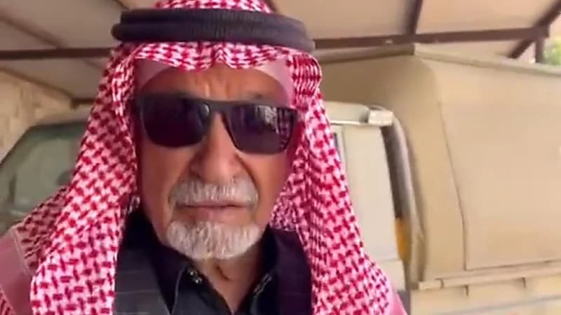 بالفيديو.. مواطن في حائل يحتفظ بطيره المتوفى منذ 19 عامًا