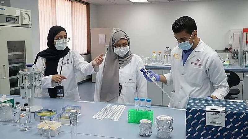 بالفيديو.. بدء المرحلة الأولى من التجارب السريرية لإنتاج لقاح كورونا في المملكة
