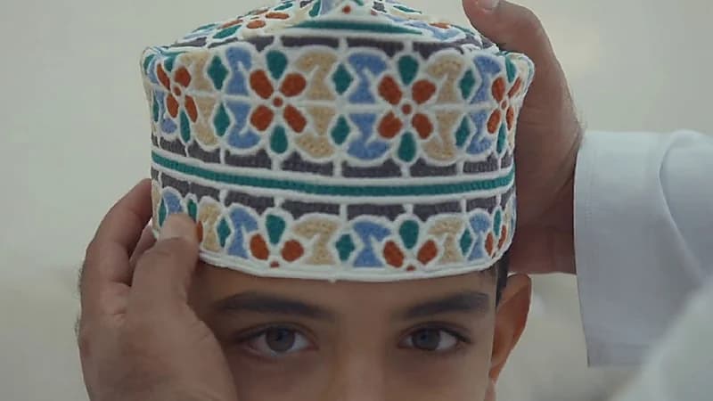 غرامات "الكمة العُمانية" تثير الجدل