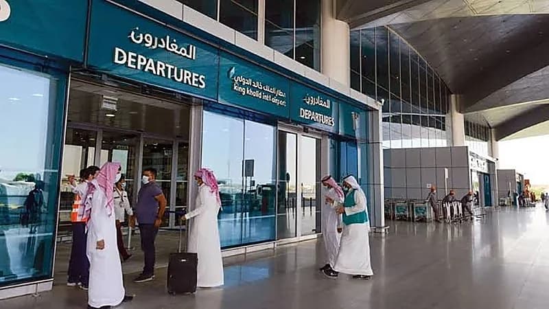 ‏موقف المسافرين من الجرعة الثالثة كشرط أساسي بعد انتهاء الطوارئ العالمية لكورونا
