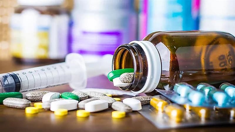 بالفيديو.. بروفيسور صيدلة يوضح سبب ارتفاع سعر الأدوية في المملكة