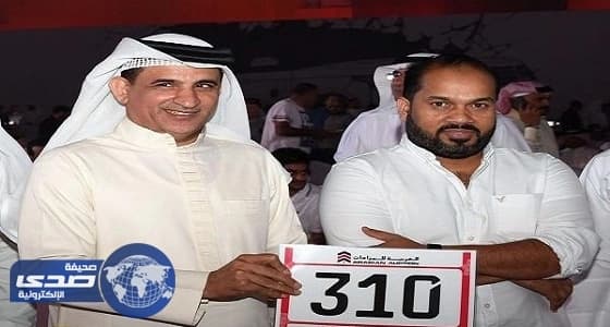 بالصور والفيديو.. بنغالي يشتري لوحتين مميزتين بـ5 مليون ريال في البحرين