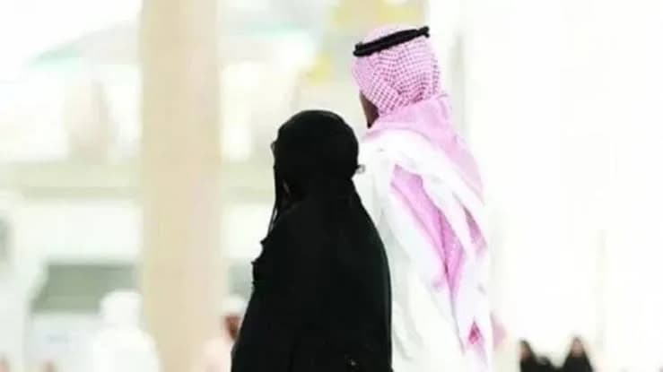 مستشار أسري: الزوج الصالح يكتفي بزوجته يحادثها صباحاً ويشتاق إليها ليلاً 
