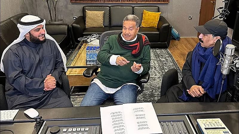 بالفيديو.. وليمة غداء تجمع العفاسي ومحمد عبده والرويشد