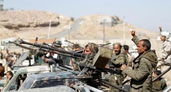 عقب الهزائم المتلاحقة.. الحوثيون يحجبون مواقع التواصل الاجتماعي