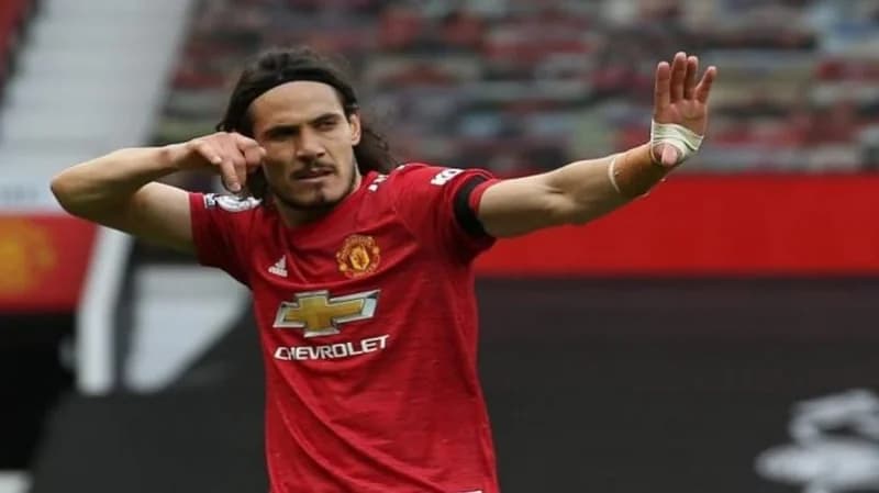 الاتحاد يدرس فكرة التعاقد مع "كافاني"