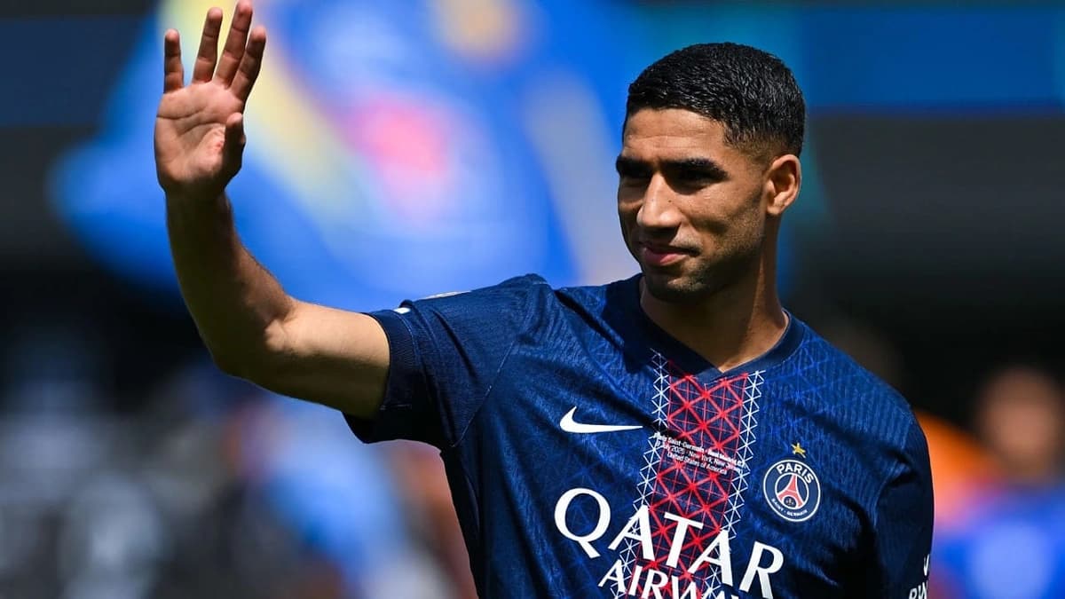 على طريقة نجم NBA.. حكيمي يخطف الأنظار بثنائية واحتفال مثير