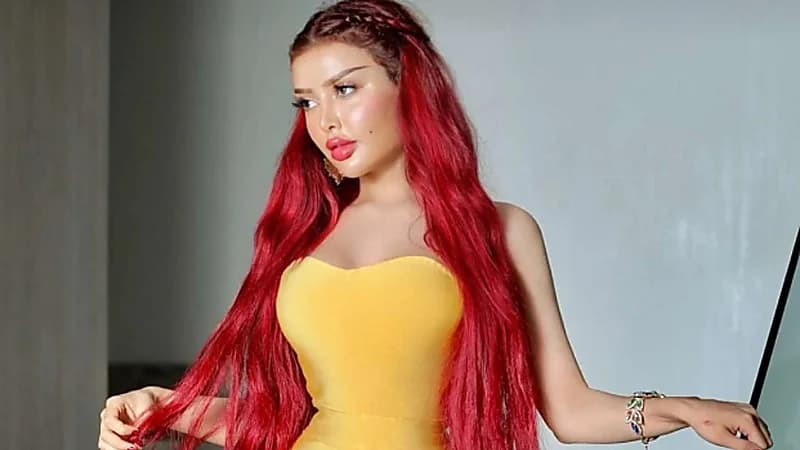 مروج الرحيلي تضج أنوثة بالأصفر في أحدث ظهور .. صور