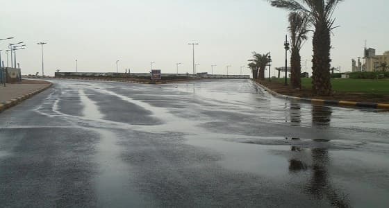 أمطار النعيرية.. 12 حادثا و23 إصابة وانقطاع الكهرباء لـ15 ساعة