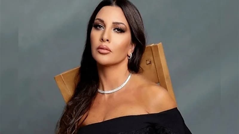 لاميتا فرنجية تثير الجدل من داخل حوض الاستحمام