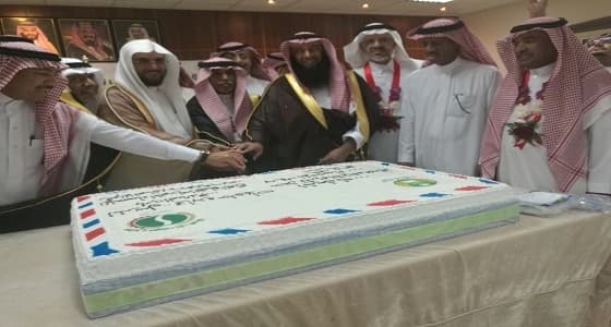 بالصور.. بريد الأحساء يكرم 8 متقاعدين