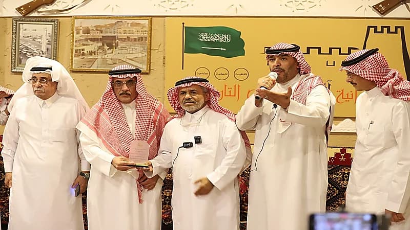 "تراثنا هويتنا" .. ندوة في ديوانية ال حسين التاريخية.. صور