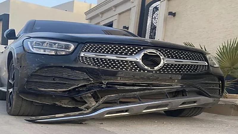 بالفيديو والصور.. حادث سيارة لمدالله العليان عقب مباراة الهلال والشباب