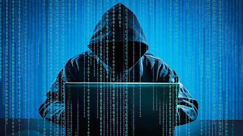 خبراء يحذرون من تطبيقات Top Nine المشبوهة: يسرق بياناتك