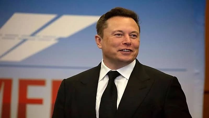 إيلون ماسك يفكر في إنشاء منصة جديدة للتواصل الاجتماعي
