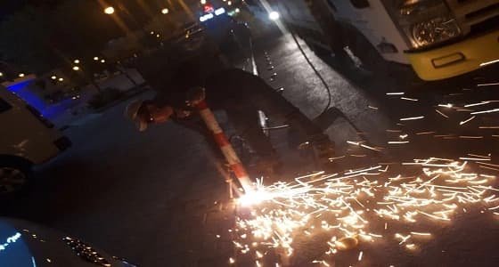 بالصور.. إزالة 487 من الحواجز المخالفة في الرياض