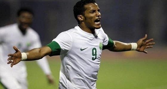 رئيس أحد يؤكد وعد هزازي بالتوقيع على بياض